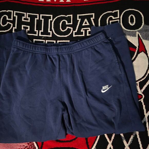 Baggy Nike Sweatpants - Picture 1 of 7